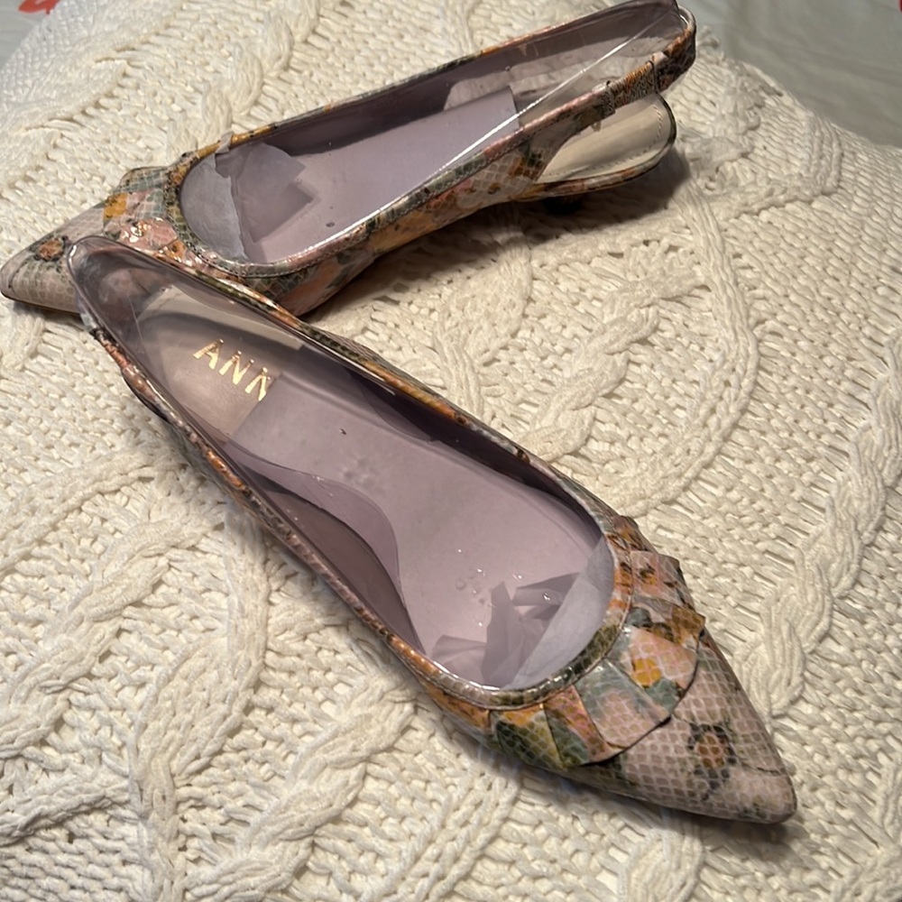 Anne Klein shoes 👠 - Picture 2 of 4